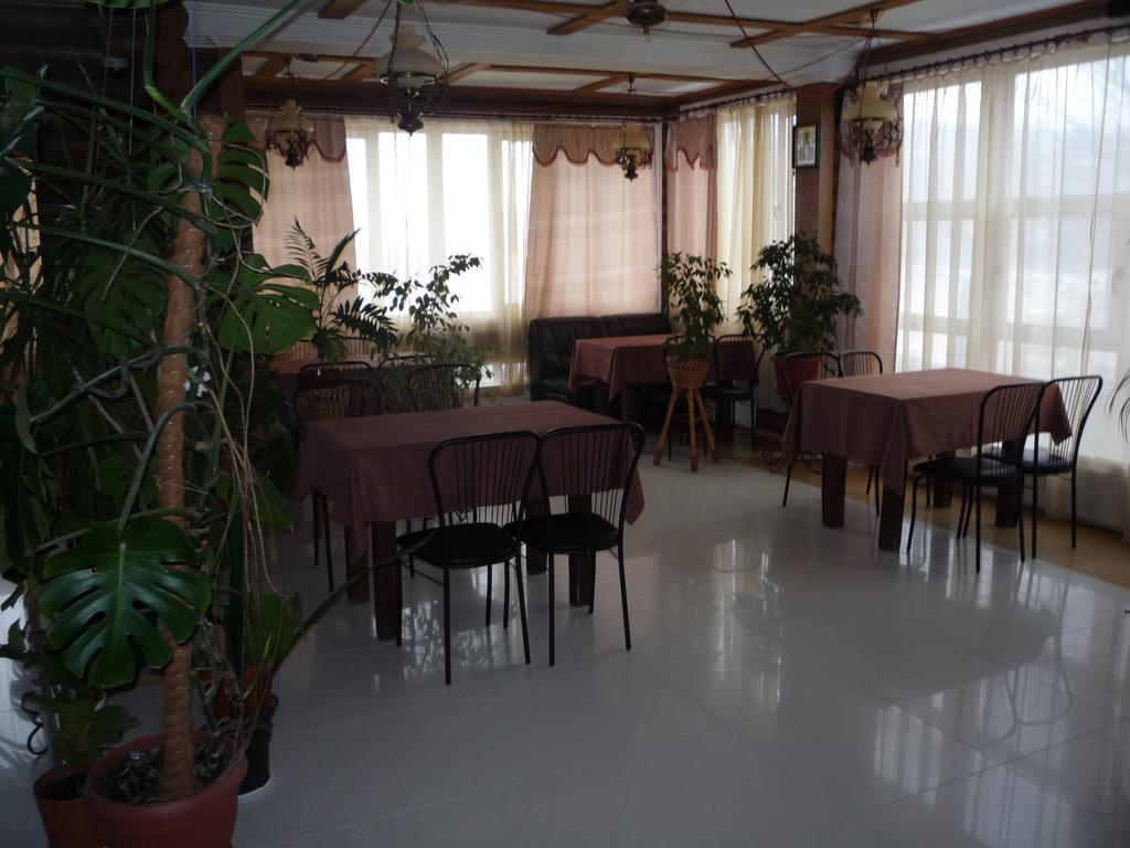 Hotel Restaurant Complex Boyarskiy Dvor Boyarka Exterior foto