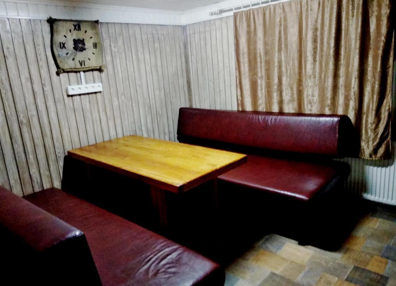 Hotel Restaurant Complex Boyarskiy Dvor Boyarka Exterior foto